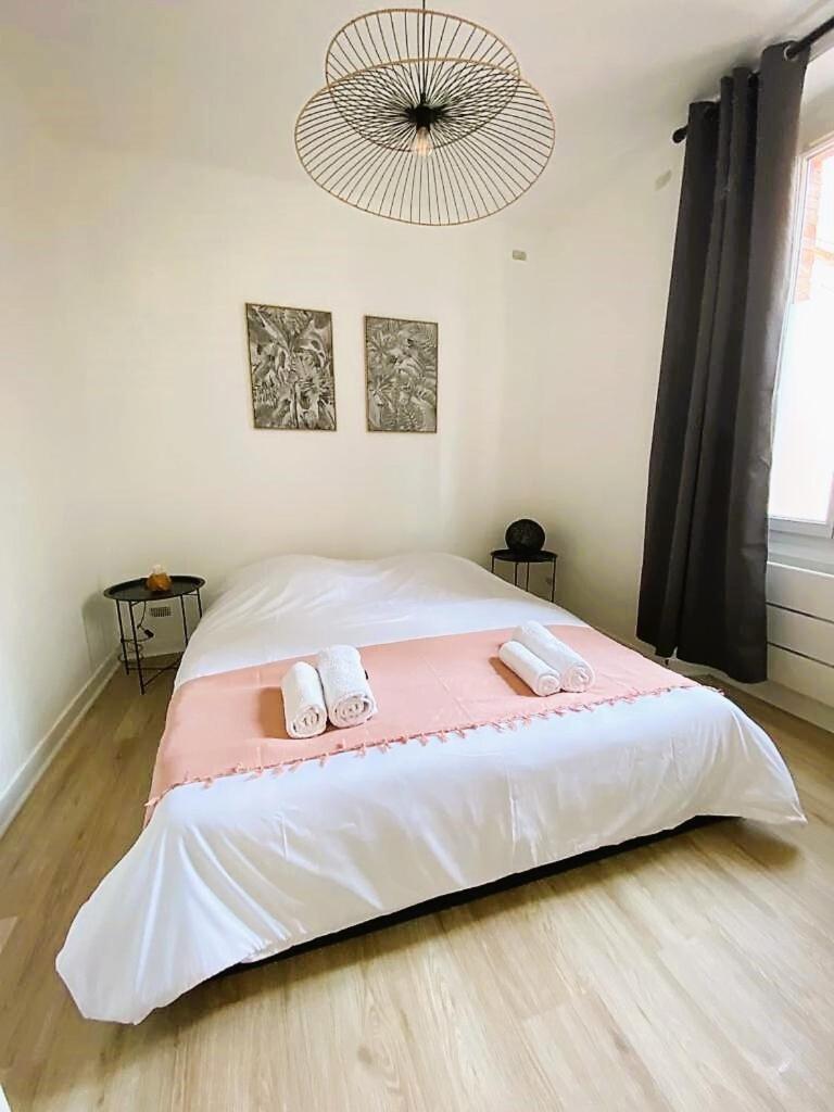 Au Coeur De Ville Laval  Zimmer foto